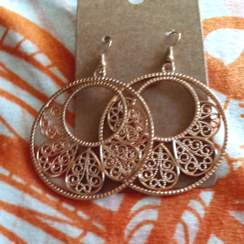 🍁Earrings🍁bundle only ✨️
